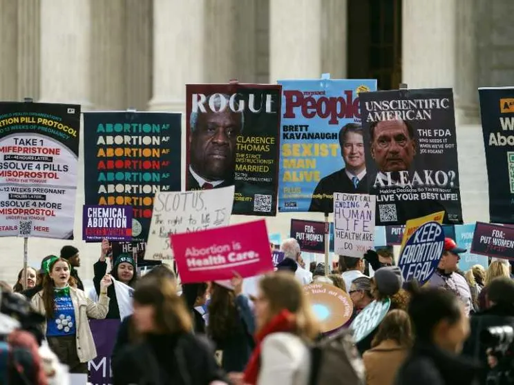 La Corte Suprema “processa” la pillola abortiva