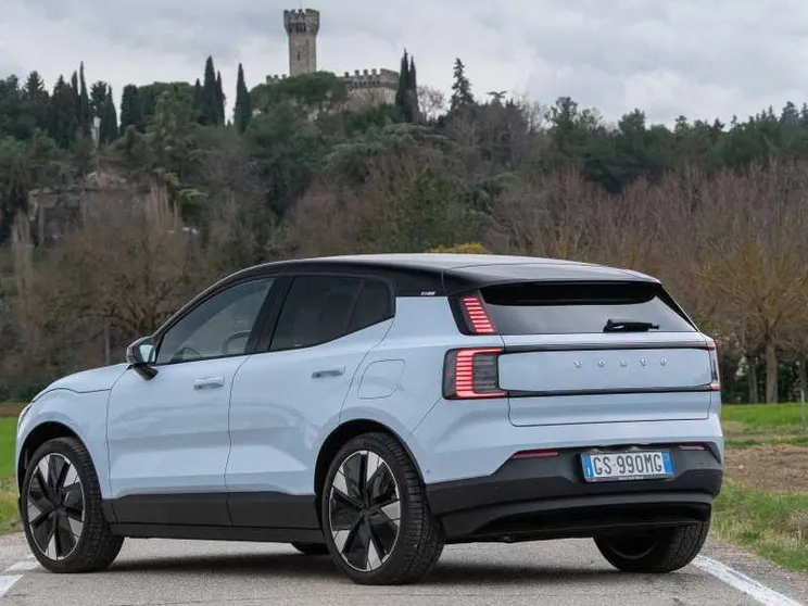 Volvo EX30, la baby eco-elettrica minimalista