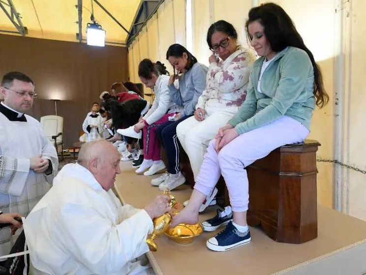Francesco tra le detenute di Rebibbia: tutti abbiamo bisogno di perdono