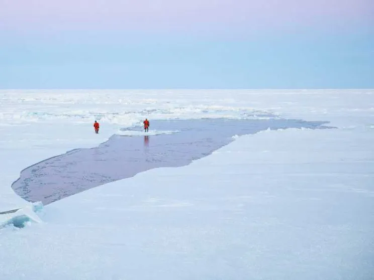 Un viaggio tra i ghiacci dei poli per indagare i cambiamenti climatici