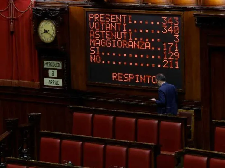 Respinta la mozione di sfiducia a Salvini (assente in Aula)