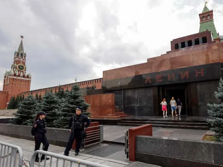 Perché Putin difende ancora il mausoleo di Lenin
