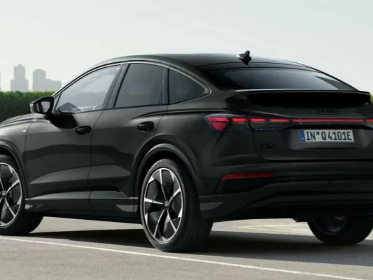 Pare identica, ma è tutta nuova: ecco come è cresciuta l'Audi Q4 e-tron