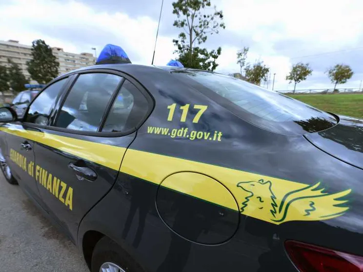 Maxi sequestro a Gs (gruppo Carrefour): somministrazione illecita di manodopera
