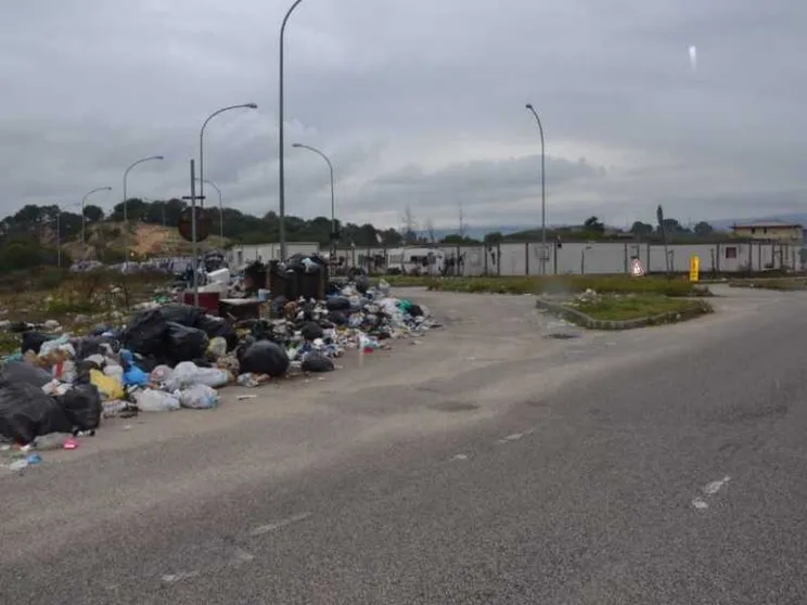 Rosarno, sgomberato il campo-ghetto dei braccianti immigrati