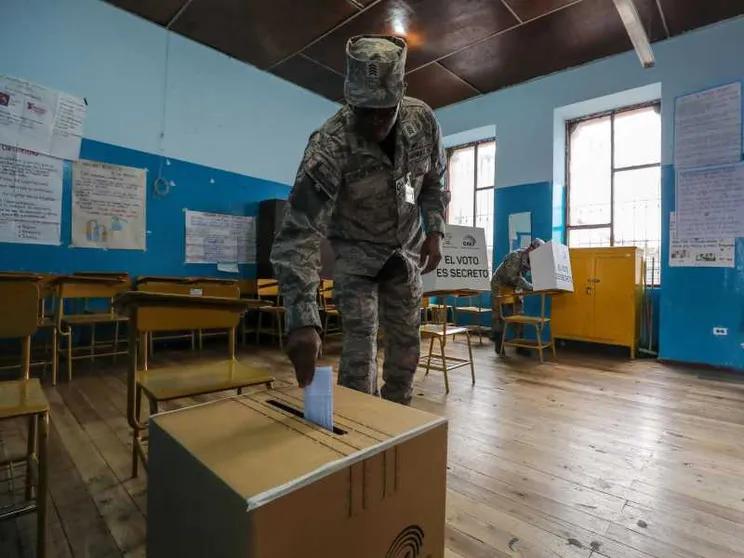 «Guerra ai narcos», vince il pugno di ferro del presidente Noboa