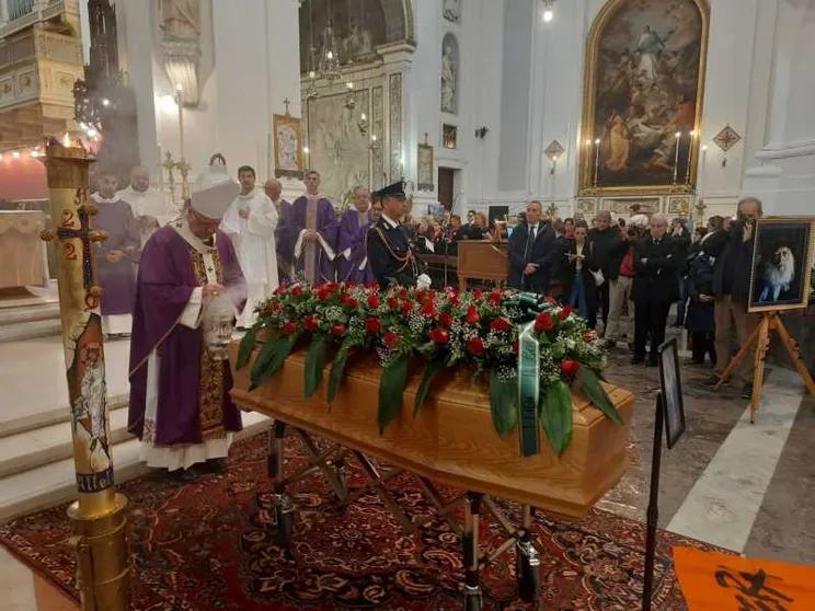 Il funerale del papà antimafia Agostino, Lorefice: il testimone passa a noi