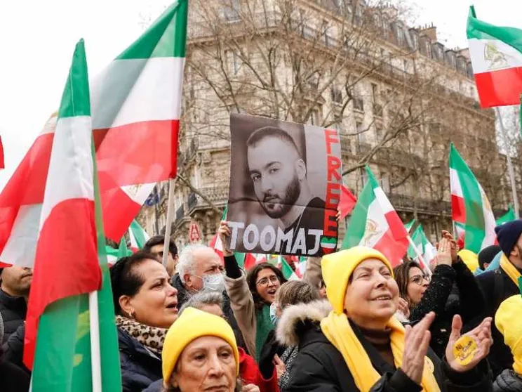Condannato a morte il rapper iraniano che si schierò con le donne