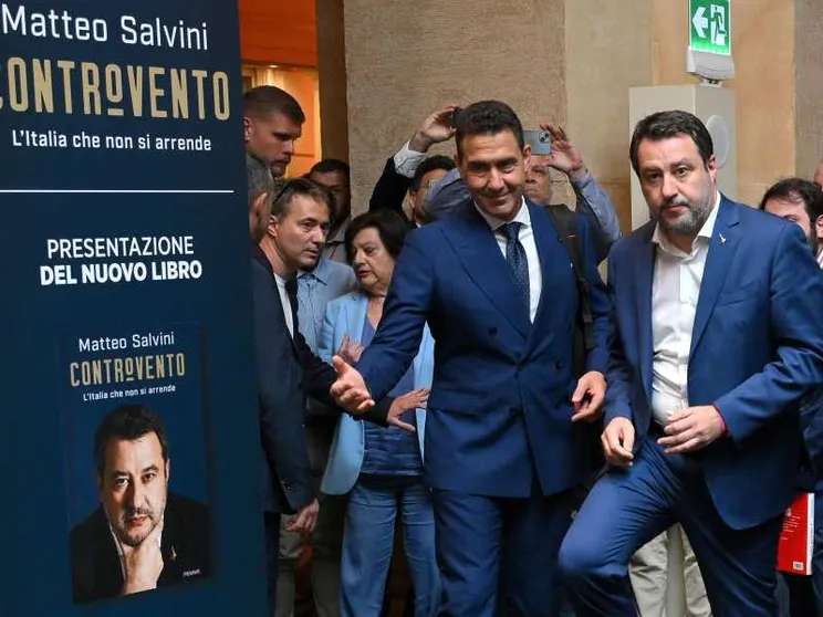 Salvini e Vannacci, «coppia luciferina»