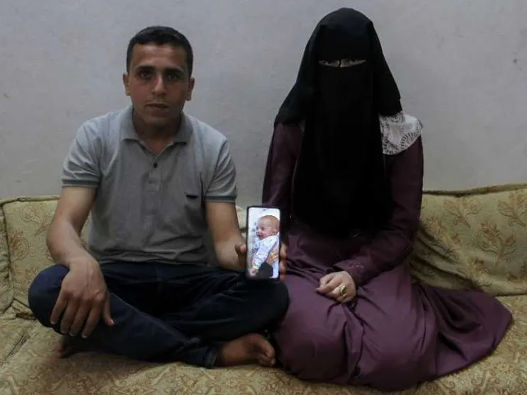 Il neonato Yehia Hamuda, solo in ospedale. Famiglie divise dalla guerra