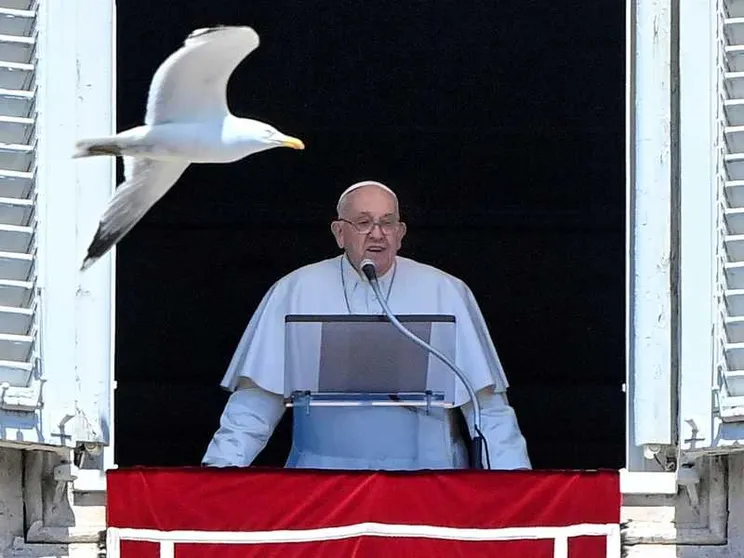 Papa: nuovo no alla guerra. Augura pace e buona Pasqua agli ortodossi