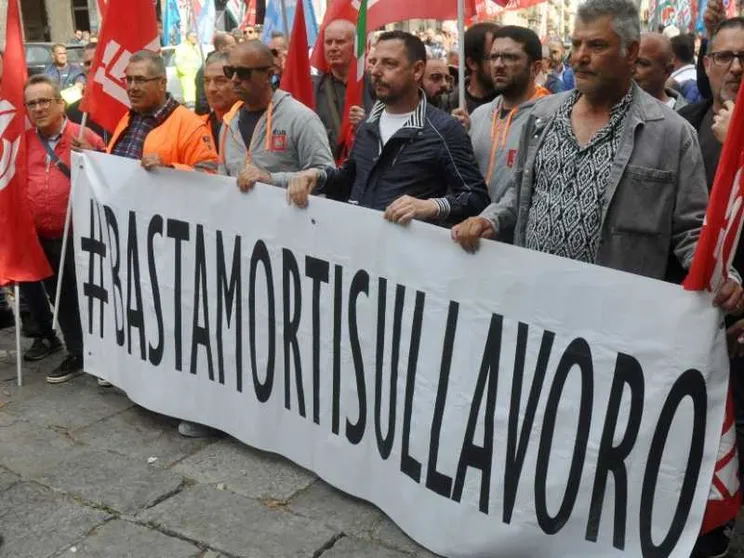 L'arcivescovo: «Le morti sul lavoro sono la nostra sconfitta»