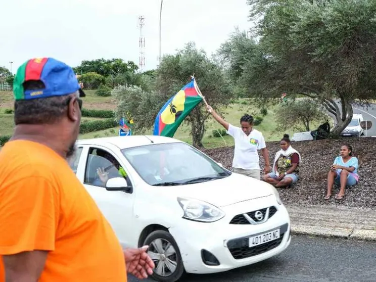 Proteste in Nuova Caledonia, vittime e arresti. «Non toccate la Costituzione»
