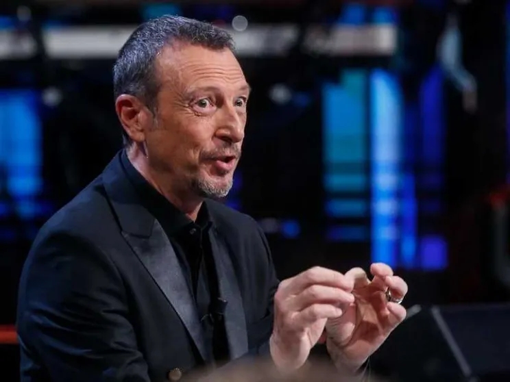 Musica e poesia per Francesco. E a presentare ci sarà Amadeus