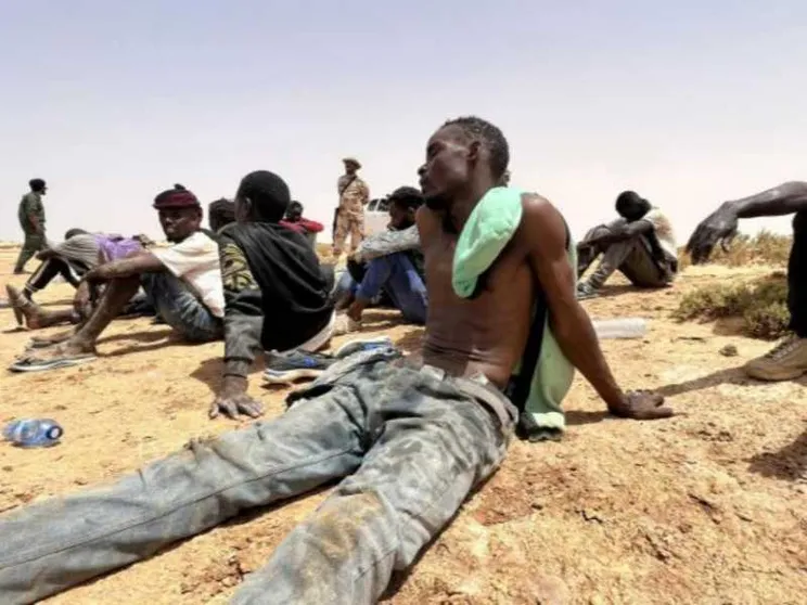 Migranti presi e scaricati nel deserto: l'ultima accusa che travolge la Ue