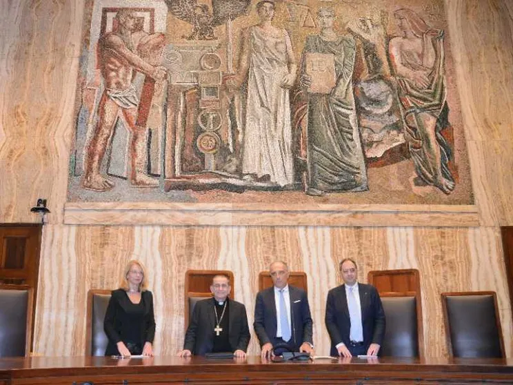 Delpini: rivoluzione morale contro mafie e usura. «Dio è alleato del bene»