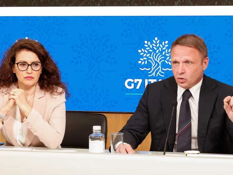 Torna la Social card: 40 euro in più, ma gli sconti sono a rischio
