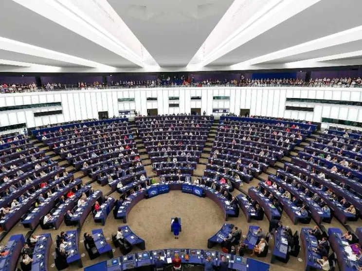Ecco che cosa può succedere con un nuovo Parlamento Ue più euroscettico