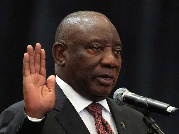Ramaphosa resta in sella, ma senza il potere assoluto