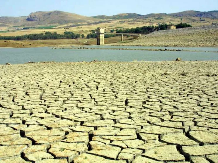 La Sicilia rischia di diventare un deserto: non c'è più acqua