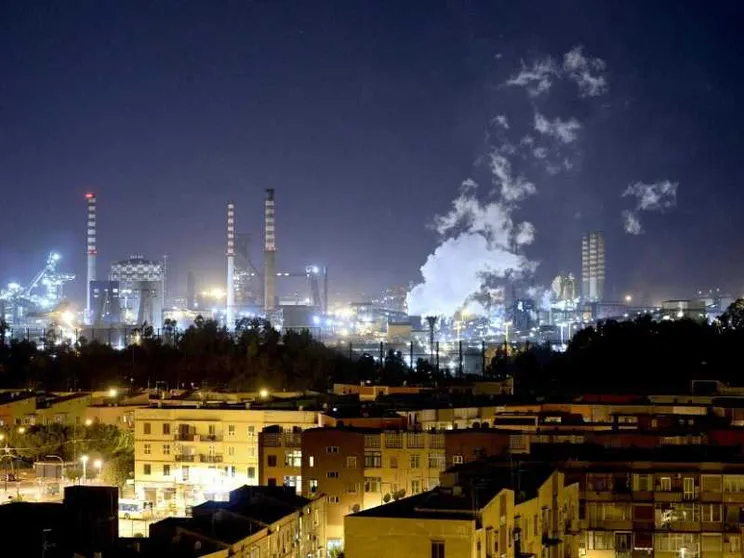 La Corte Ue: «Se è pericoloso l'impianto ex Ilva deve essere sospeso»