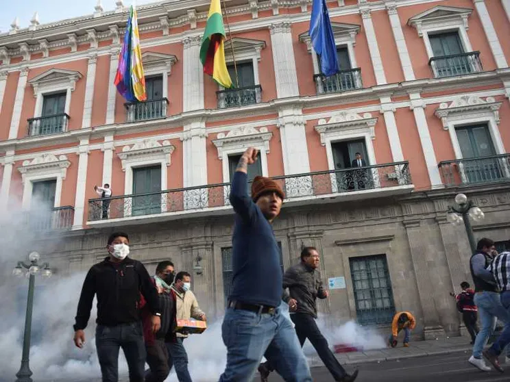 Dietro il golpe fallito in Bolivia la dipendenza dalle risorse