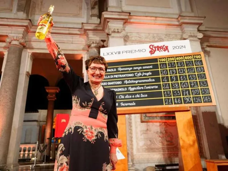 Il Premio Strega 2024 va a Donatella Di Pietrantonio