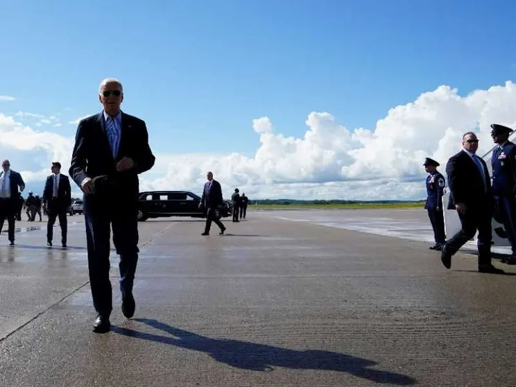 Biden in tivù: «Lascio solo se me lo chiede Dio»
