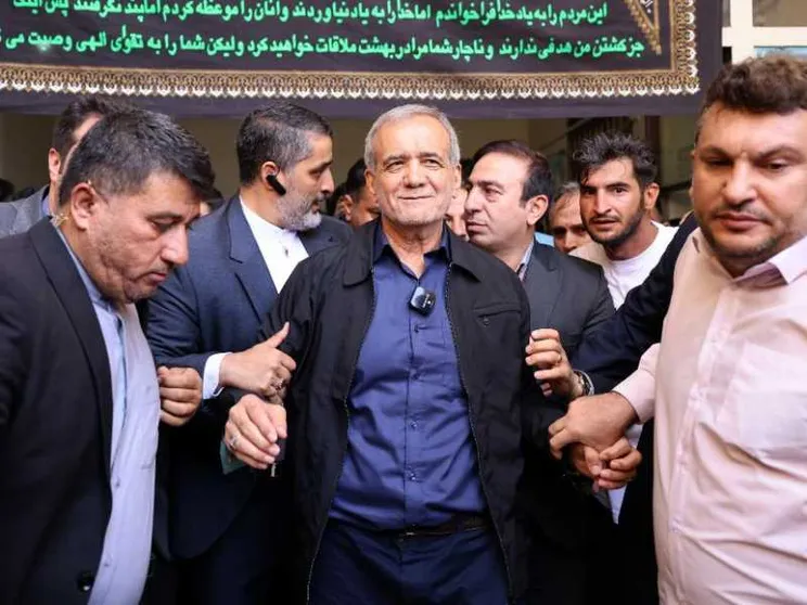 Il riformista Pezeshkian è il nuovo presidente. Ora mano tesa all'Occidente?