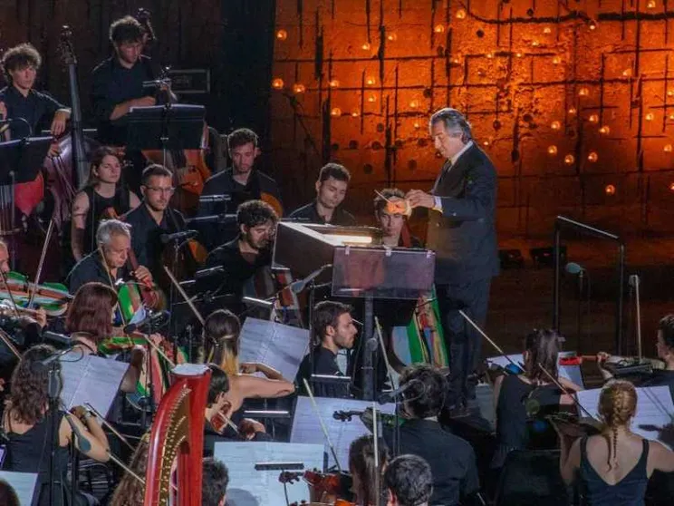 "Le vie dell'amicizia": con Muti Maria piange i figli di Lampedusa