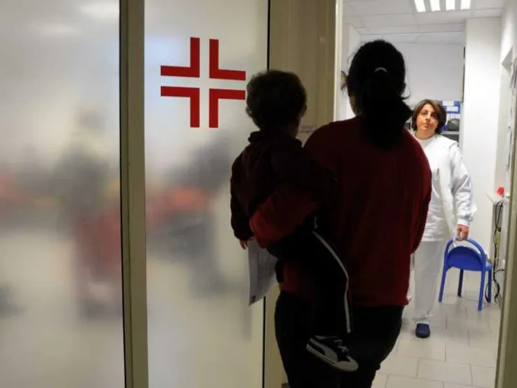 I casi di morbillo continuano a salire (e i vaccini servono eccome)