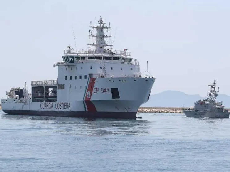Le reliquie di santa Rosalia sulla Diciotti: «In mare le vite vanno salvate»