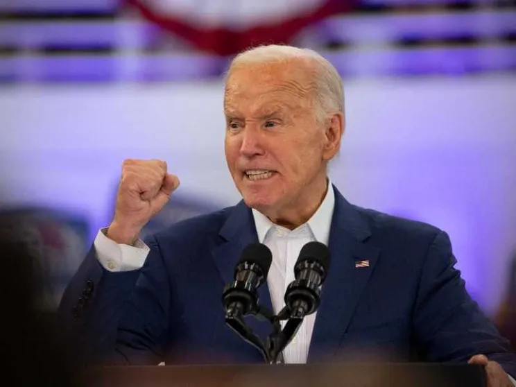 Il ruggito di Joe: «Donald Trump sei un criminale»
