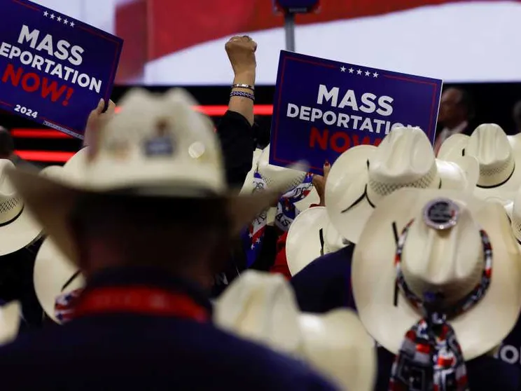 A sorpresa, gli elettori ispanici si spostano verso Trump (che vuole il muro)