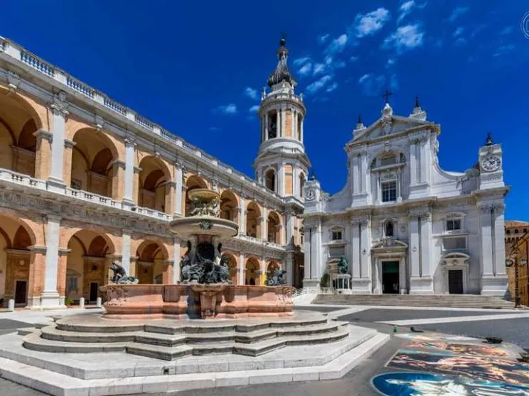 La suggestione di Loreto, un santuario di fede e di storie
