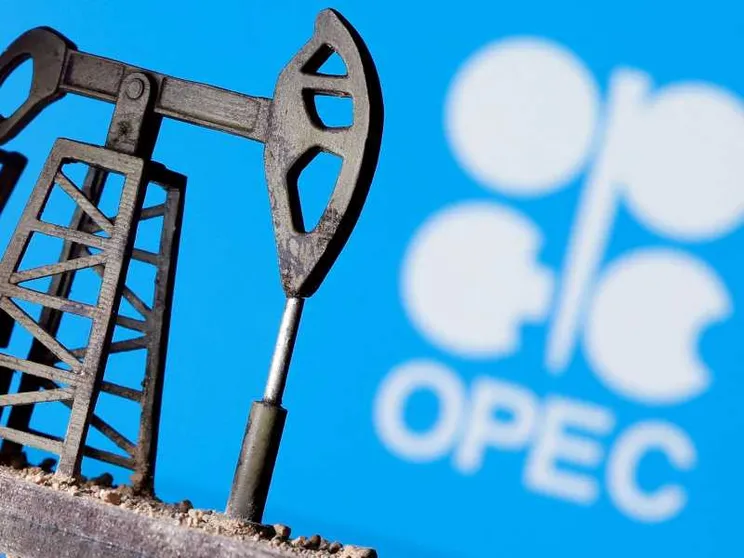 La Cina indebolisce anche il petrolio: stime al ribasso sul consumo globale