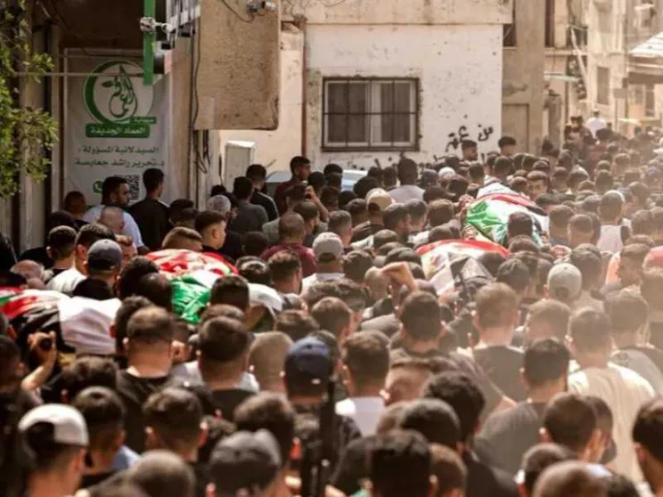 Israele «blinda» la Cisgiordania. Hamas chiama all’azione i kamikaze