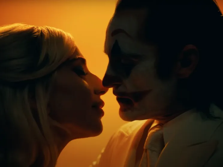 Il ritorno di Joker: la follia è musica con Phoenix e Lady Gaga