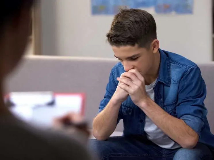 Disagio giovanile: se lo psicologo scolastico resta un miraggio