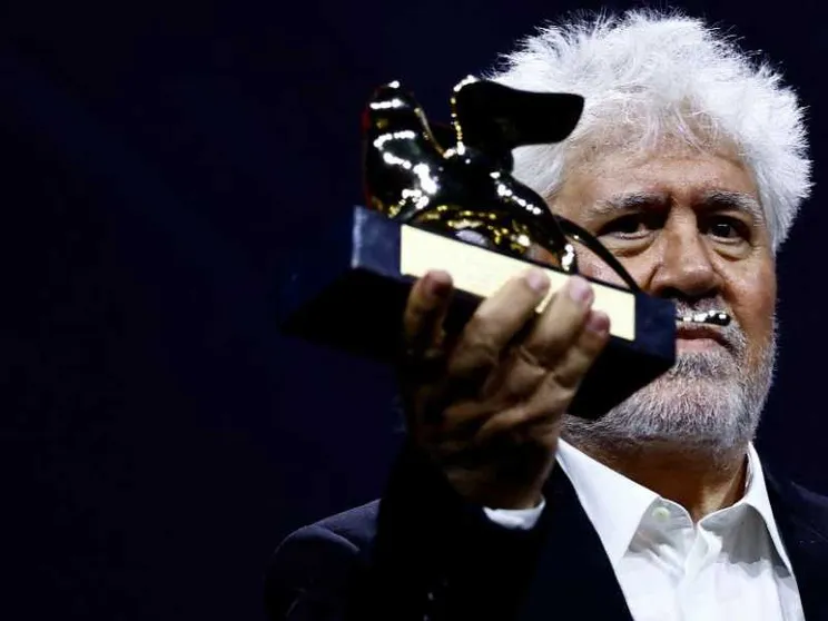 Il Leone d'oro va ad Almodóvar. Ma la vera sorpresa è "Vermiglio"