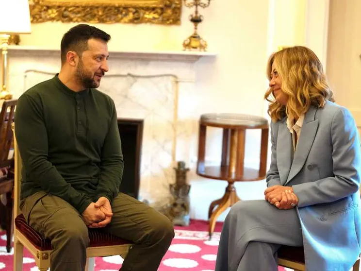 Meloni faccia a faccia con Zelensky: non abbandoneremo Kiev