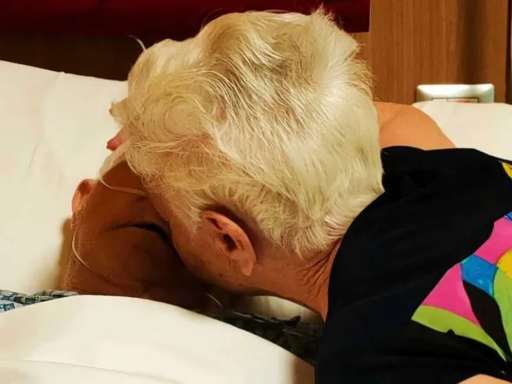 «Vorrei celebrare 71 anni di nozze». E l’hospice corona il sogno di Antonio