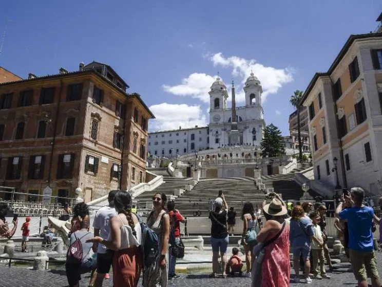 Se la Corte dei conti di Parigi "rivuole" Trinità dei Monti