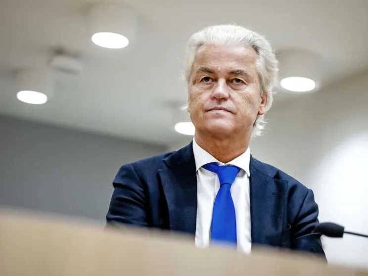 L'Olanda strappa e, come l'Ungheria, chiede di uscire dal Patto sui migranti