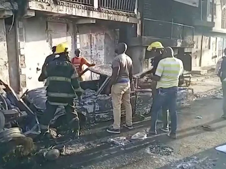 Esplode auto-cisterna ad Haiti: almeno 17 arsi vivi