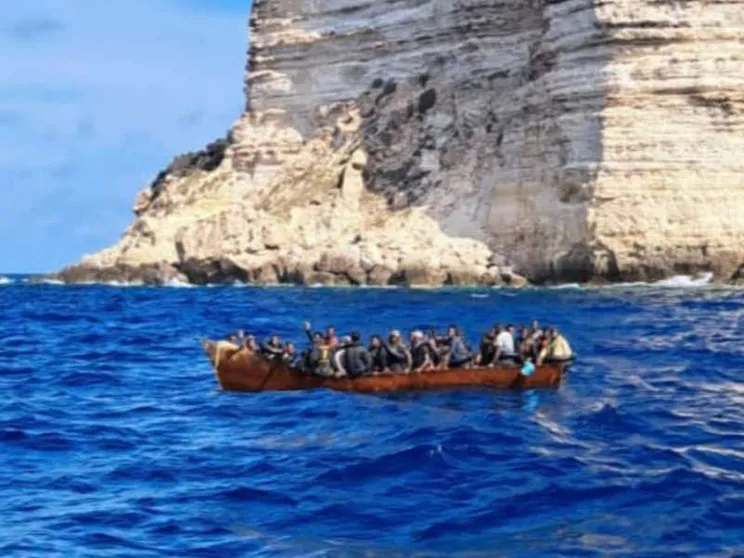 Ancora naufragi. Lampedusa, turista vede annegare un neonato e un ragazzino