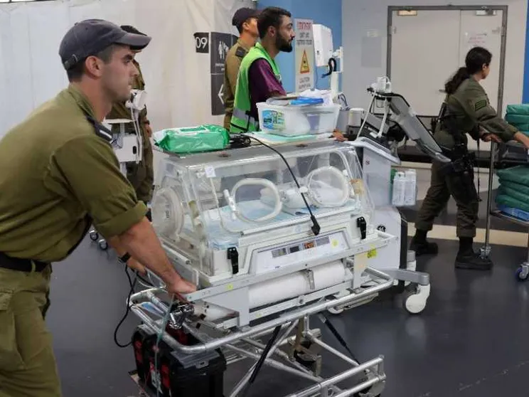 Ad Haifa l'ospedale con 600 pazienti si trasferisce nel bunker sotterraneo