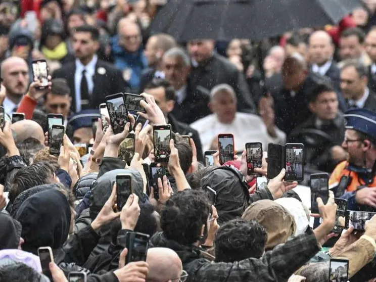 Adozioni forzate, le colpe dei "falsi giusti"