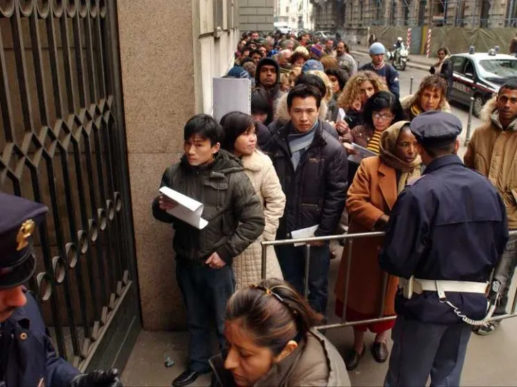 Ecco le nuove regole per l'ingresso in Italia degli stranieri
