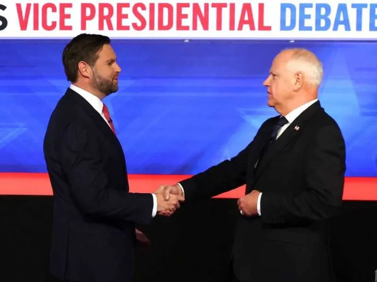 Tra Walz e Vance confronto tv pacato. Ma Trump attacca le giornaliste